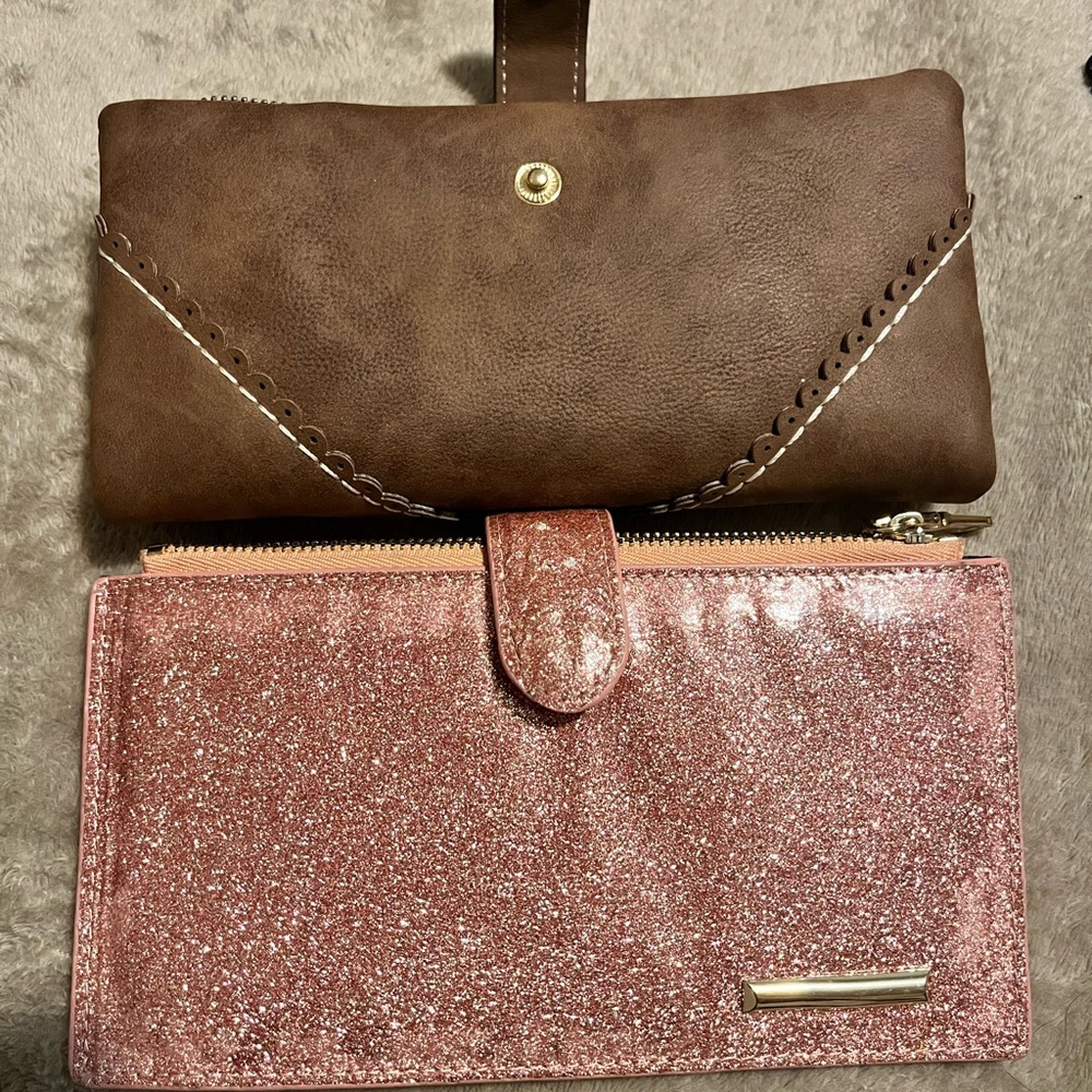 Two Basic Wallets - image 2